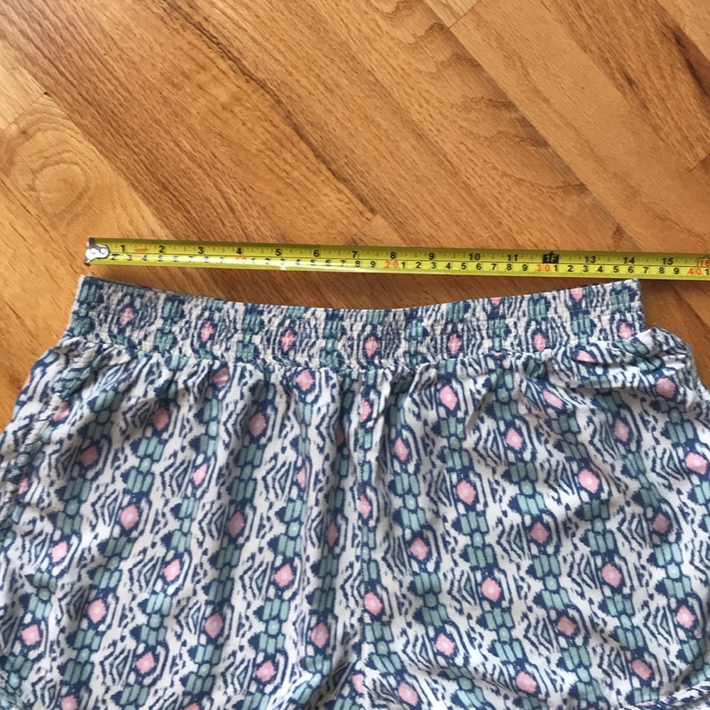 HOLLISTER SHORTS - Picture 2 of 6